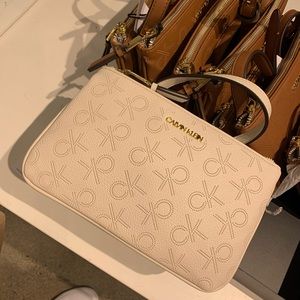 Meet your Posher, Angelina